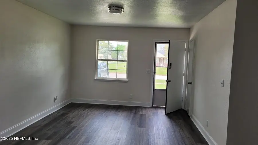 5538 Santa Monica S Boulevard, Jacksonville, FL 32207 - Image #2