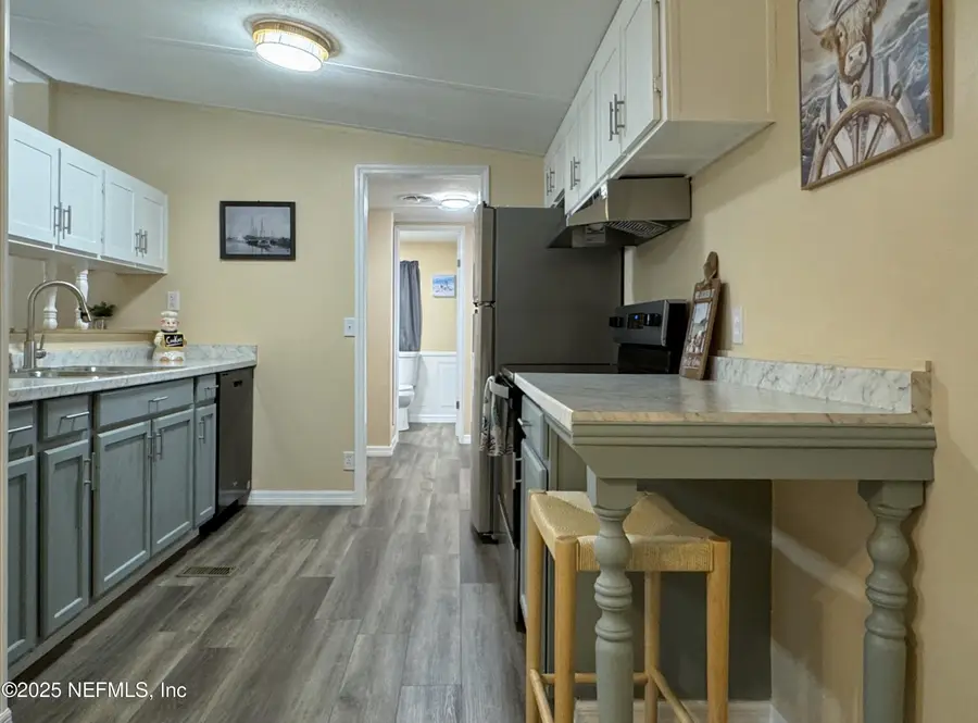 106 Ridgewood Avenue, Interlachen, FL 32148 - #2