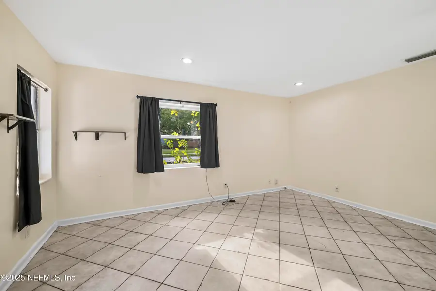 3933 Abby Lane, Jacksonville, FL 32207 - Image #3