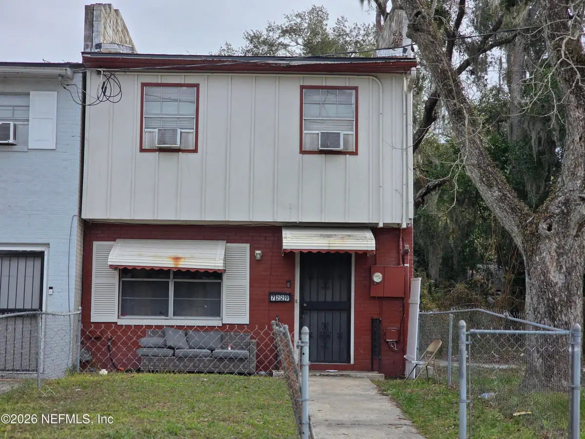 7229 Ken Knight E Drive, Jacksonville, FL 32209 - Image #1