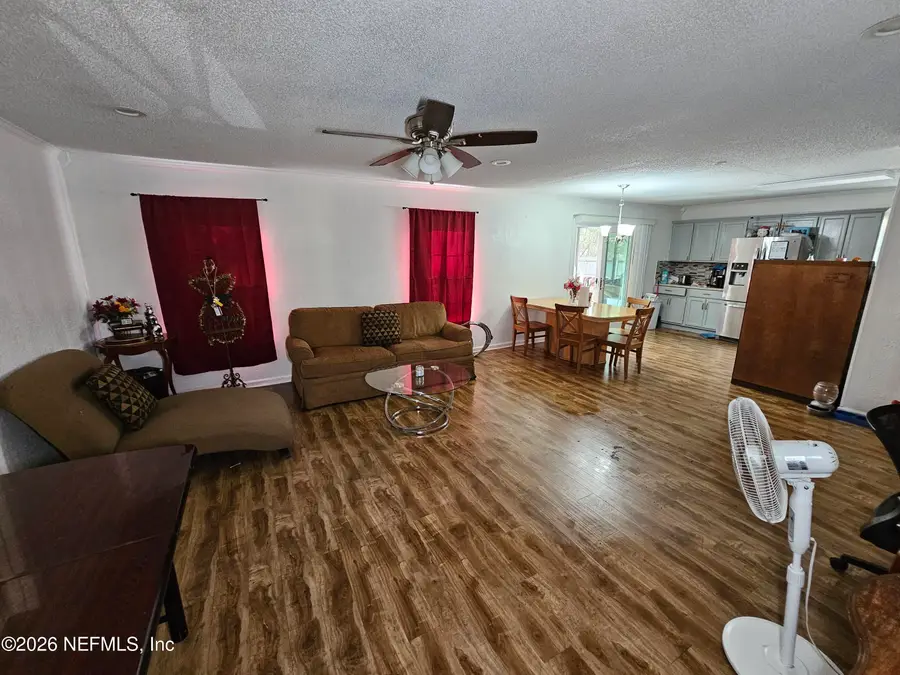 8450 Noroad, Jacksonville, FL 32210 - Image #2
