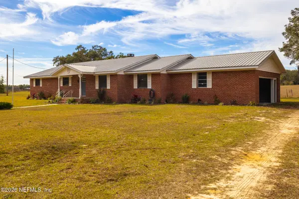 401 Pleasant Street, Pomona Park, FL 32181