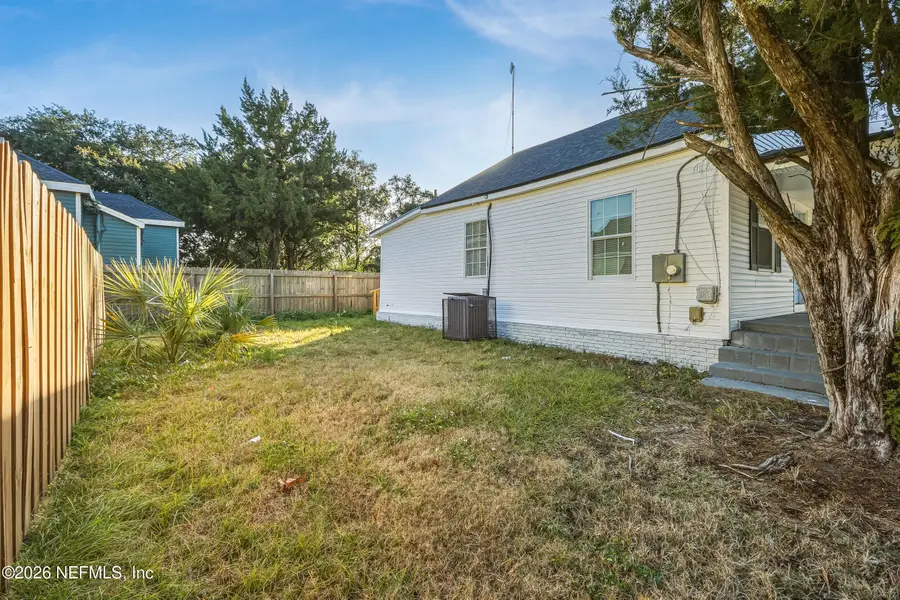 526 E 3rd Street, Jacksonville, FL 32206 - Image #3