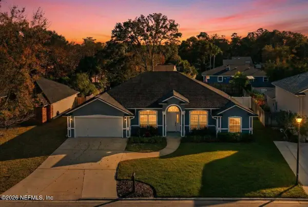 12124 Lake Fern Drive, Jacksonville, FL 32258