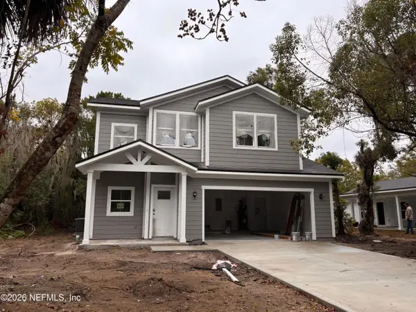 228 Dawn Avenue, Interlachen, FL 32148