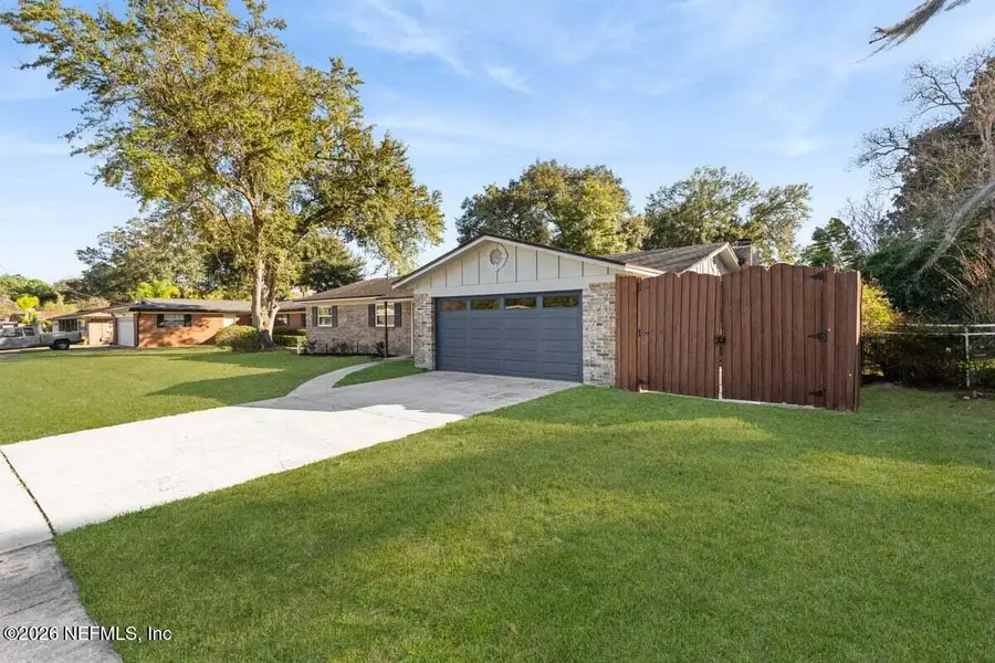 1068 Grove Park Lane, Orange Park, FL 32073 - Image #2