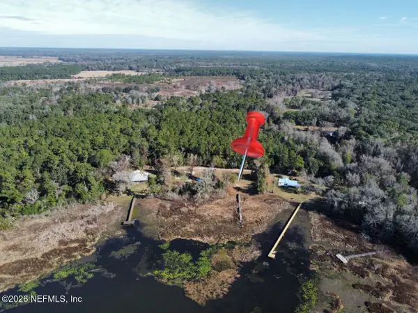 211 Walker Drive, Interlachen, FL 32148