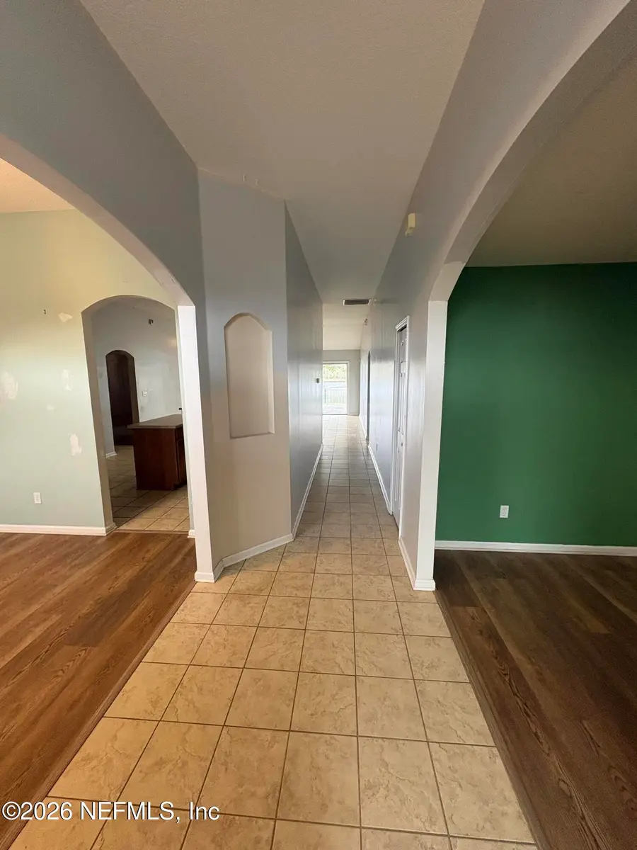 9266 Prosperity Lake Drive, Jacksonville, FL 32244 - Image #2