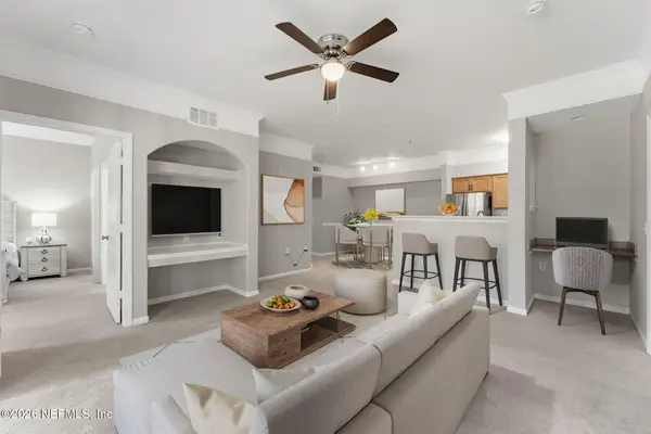 8550 Touchton Road #212, Jacksonville, FL 32216