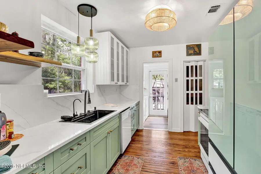 907 S South Shores Road, Jacksonville, FL 32207 - Image #3