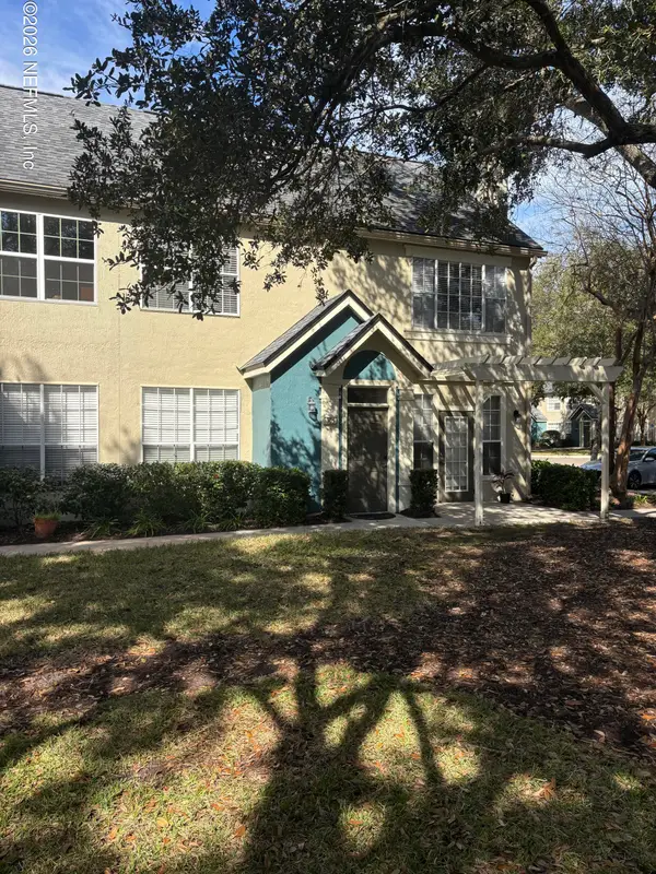 13700 Richmond Park N Drive #305, Jacksonville, FL 32224