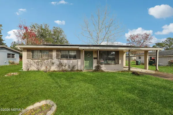 7823 Praver W Drive, Jacksonville, FL 32217