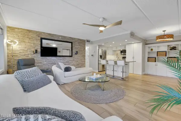 411 1st S Street #202, Jacksonville Beach, FL 32250