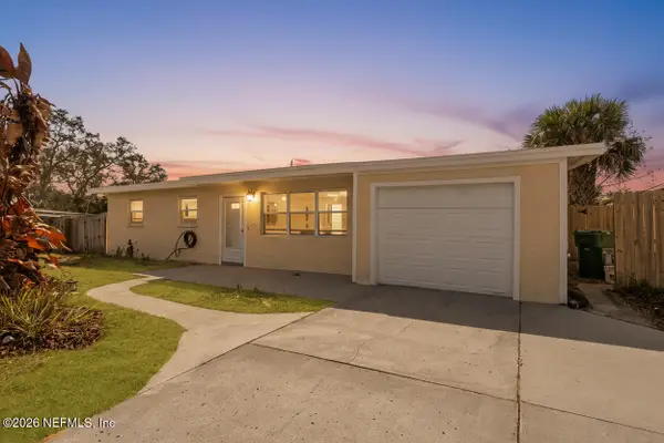 1413 Jackson Avenue, Daytona Beach, FL 32117