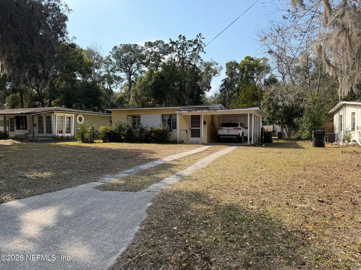 809 N Cypress Avenue, Green Cove Springs, FL 32043 - #1