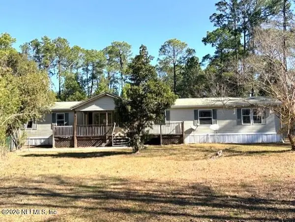 390 E River Road, East Palatka, FL 32131