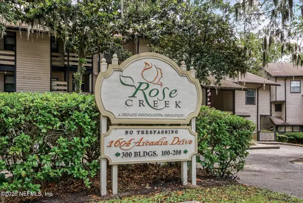 1604 Arcadia Drive #105, Jacksonville, FL 32207