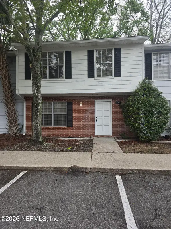 203 Kettering Court, Orange Park, FL 32073