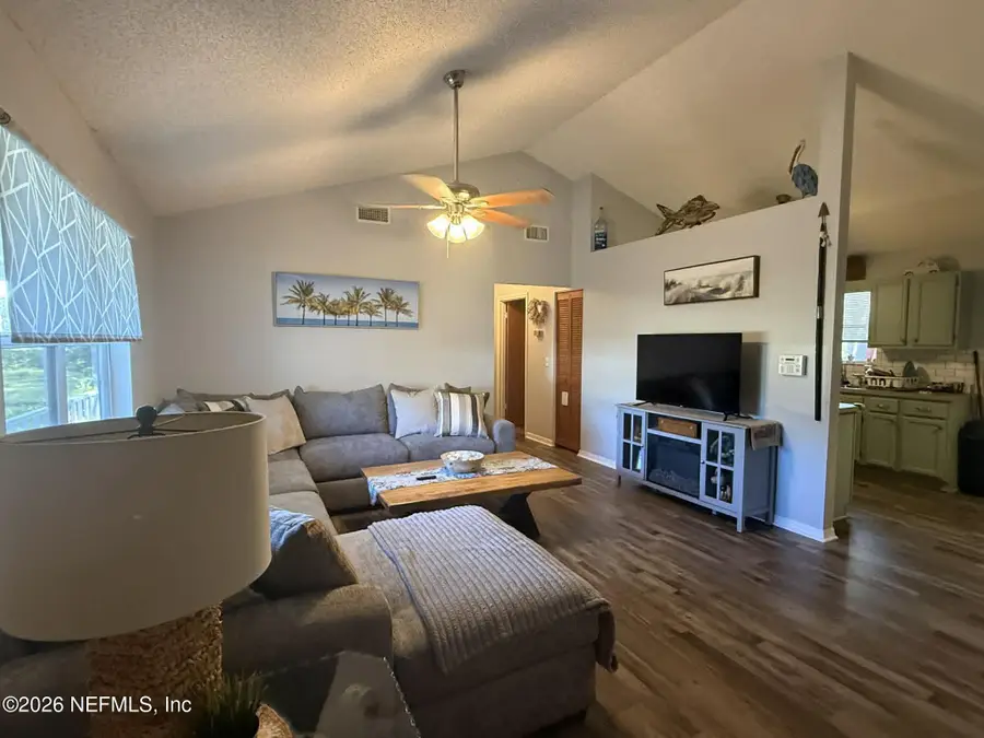 209 Scott Street, Interlachen, FL 32148 - #2