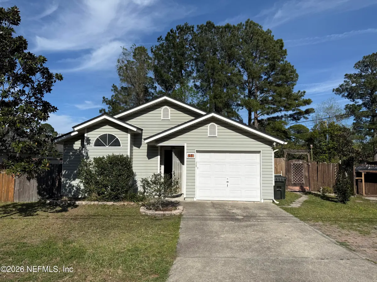 446 Vermont Avenue, Green Cove Springs, FL 32043 - #1