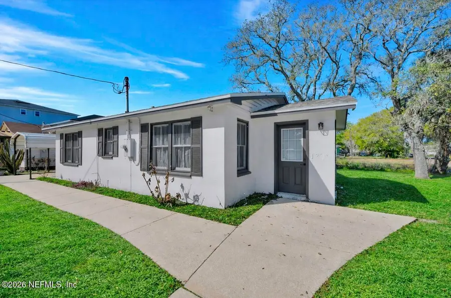 1002 1st S Avenue, Jacksonville Beach, FL 32250 - #2