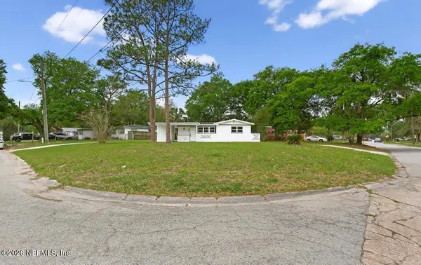 2934 Stonehurst W Road, Jacksonville, FL 32277