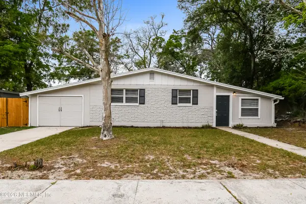 7227 Stonehurst N Road, Jacksonville, FL 32277
