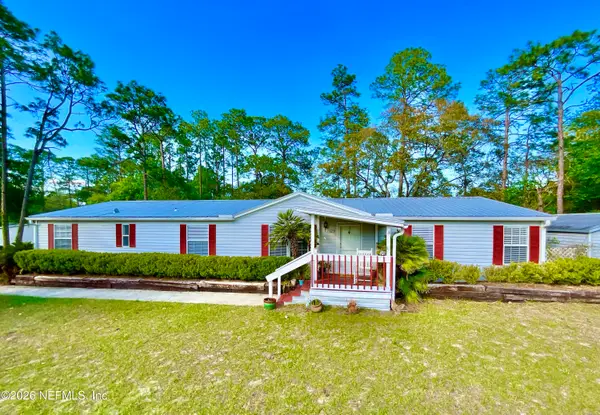 129 Crystal Lake Drive, Melrose, FL 32666