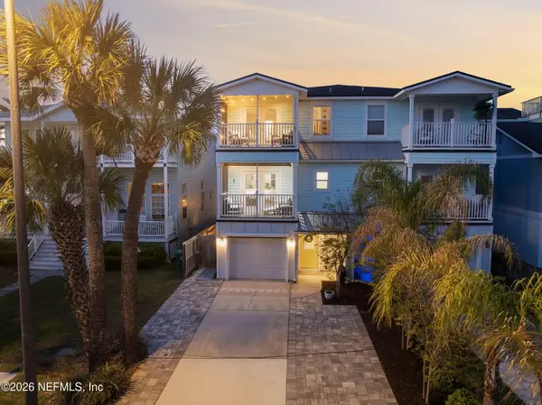 209 7th S Avenue, Jacksonville Beach, FL 32250