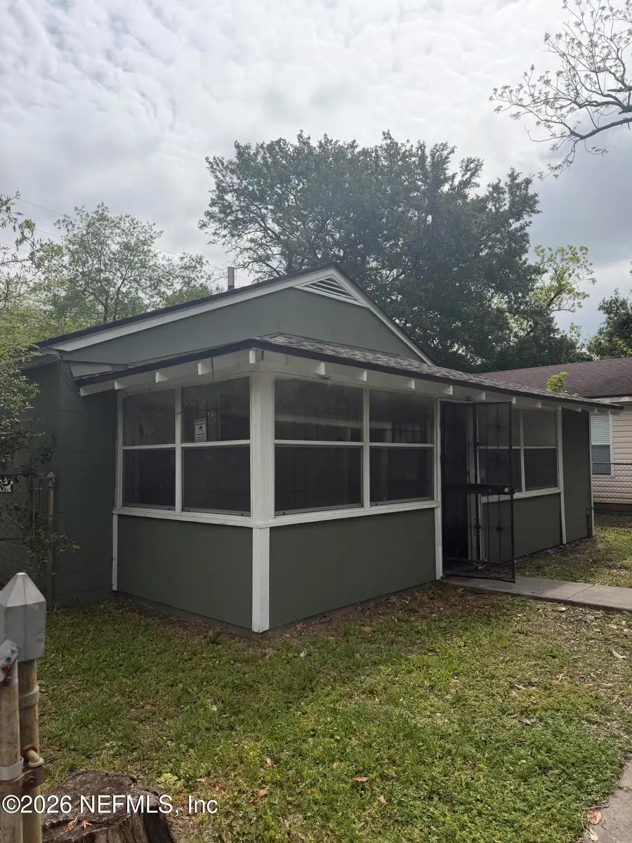 956 Baker Avenue, Jacksonville, FL 32209 - #3