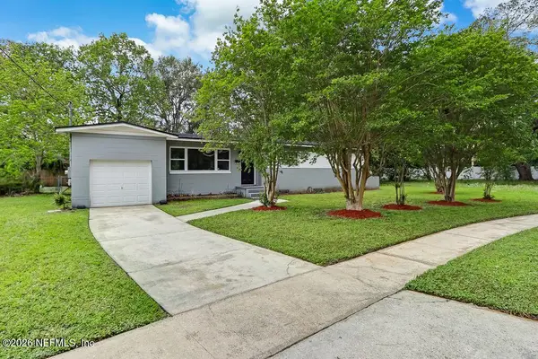 6104 Vasari Drive, Jacksonville, FL 32216