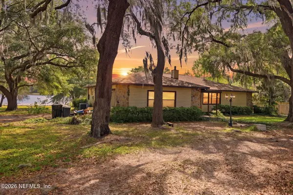 5781 S Crater Lake Circle, Keystone Heights, FL 32656