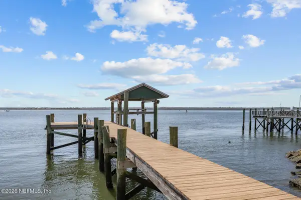 8842 Mckenna Drive, Jacksonville, FL 32226