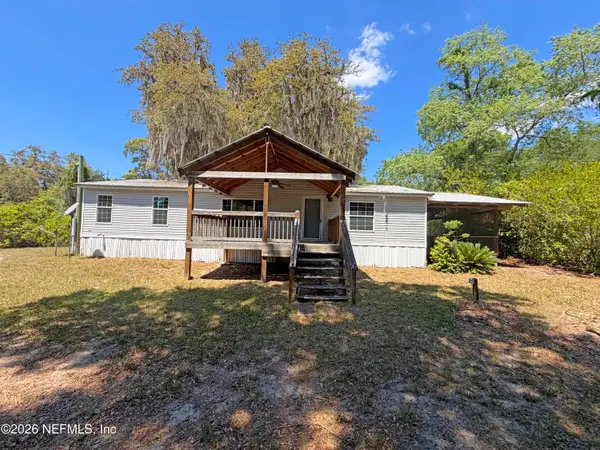 120 Peach Avenue, Hawthorne, FL 32640