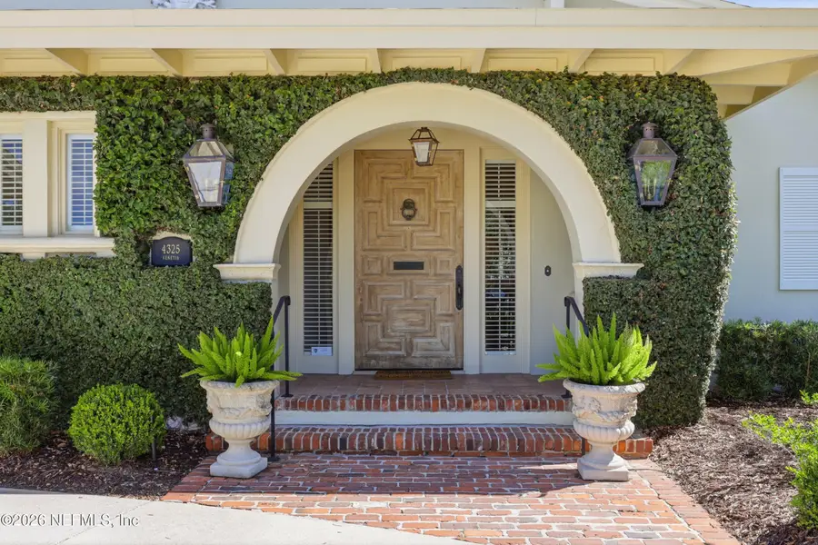 4325 Venetia Boulevard, Jacksonville, FL 32210 - #2