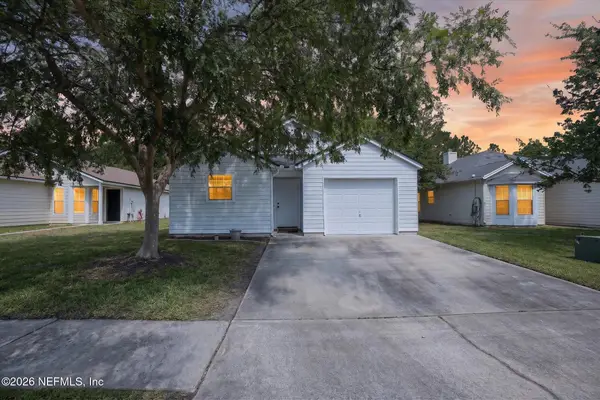1943 Hunters Trace Circle, Middleburg, FL 32068