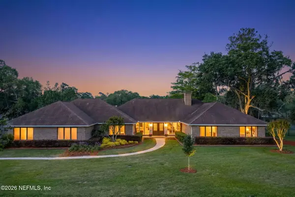 8179 Woodpecker Trail, Jacksonville, FL 32256