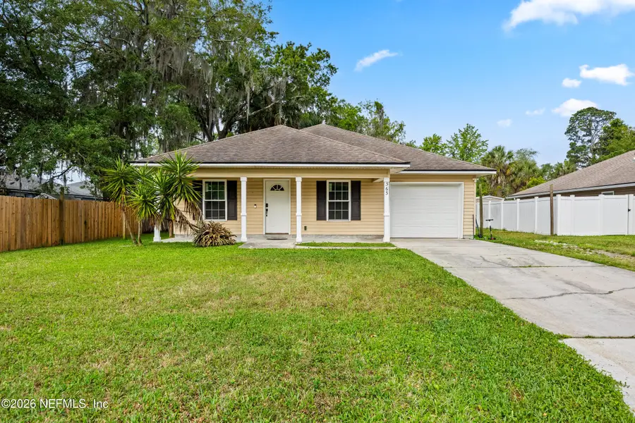 363 Roberts N Street, Green Cove Springs, FL 32043 - #2