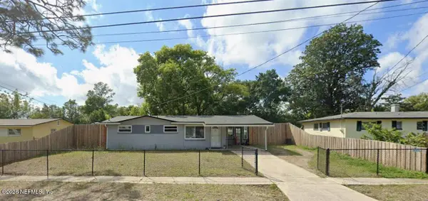 175 Parkwood W Drive, Orange Park, FL 32073