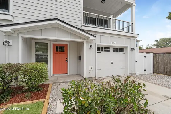 124 S 10th Street, Jacksonville Beach, FL 32250
