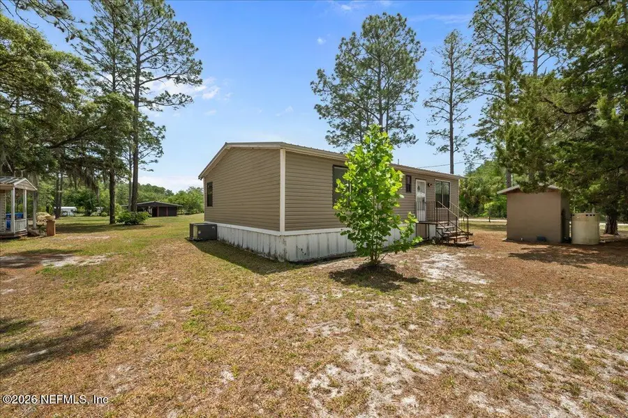100 Vivian Drive, Palatka, FL 32177 - #2