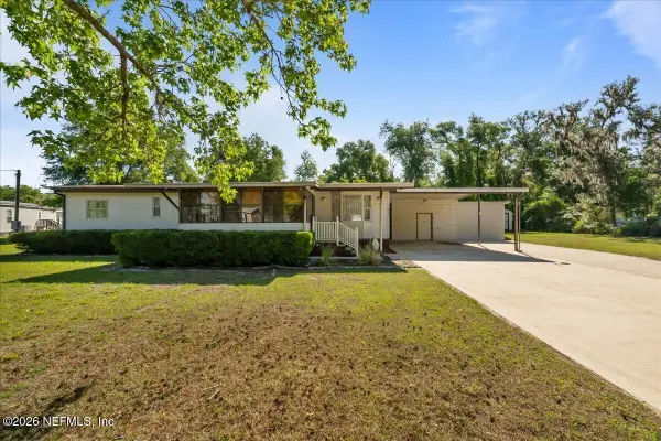 242 Tropic Avenue, Satsuma, FL 32189