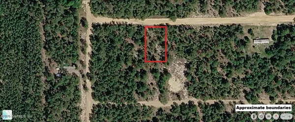529 Nova Scotia Street, Interlachen, FL 32148