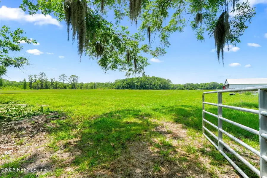 786 W River Road, Palatka, FL 32177 - #2