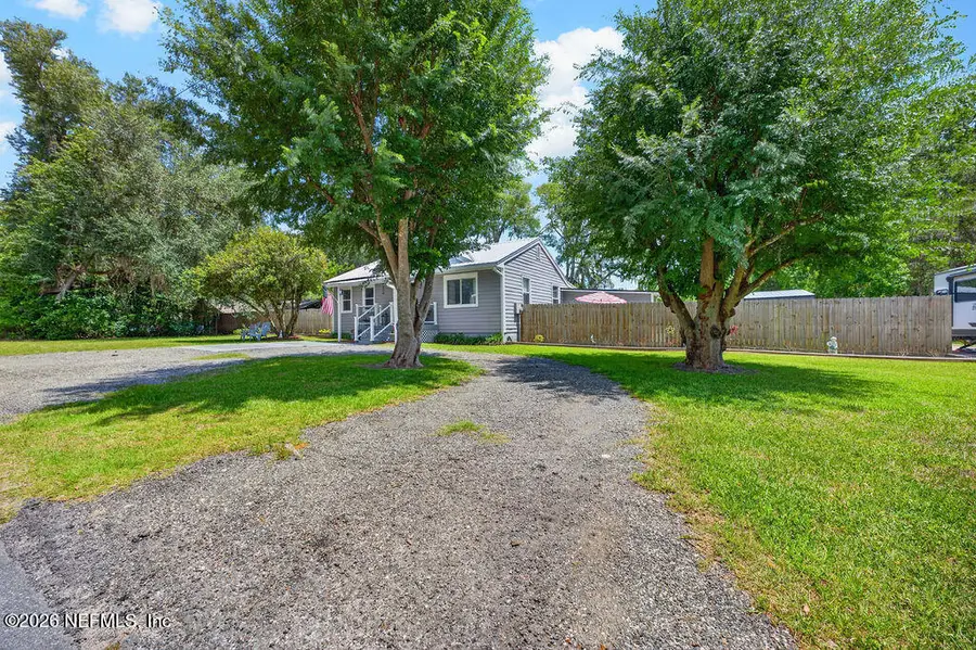 4075 Sunrise Farms Road, Middleburg, FL 32068 - #2
