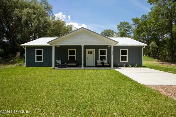 207 N Palmetto Avenue, Florahome, FL 32140
