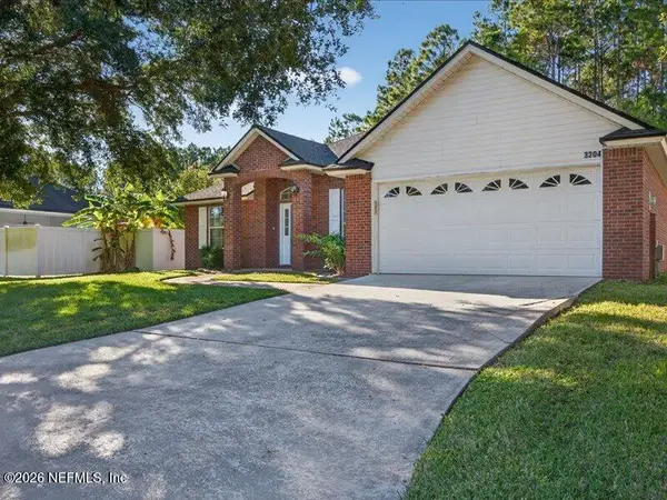 3204 Wandering Oaks Drive, Orange Park, FL 32065