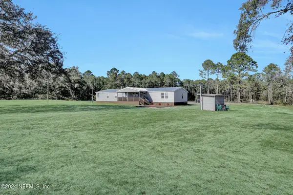 141 Woods Road, San Mateo, FL 32187
