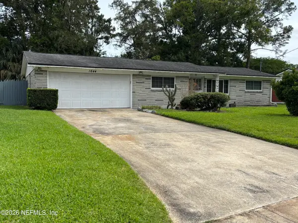 1644 Lessard Circle, Jacksonville, FL 32208