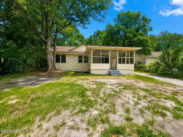 957 Odessa E Drive, Jacksonville, FL 32254